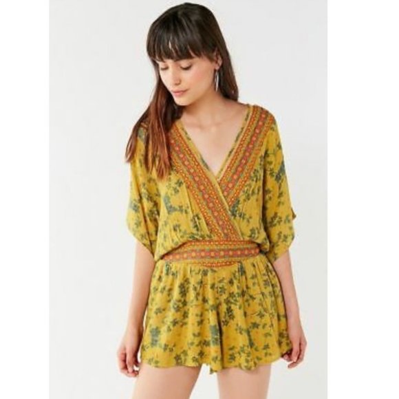 Urban Outfitters Pants - 🌵Urban Outfitters Gold Floral Romper